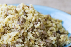 Green lentils and bulgur